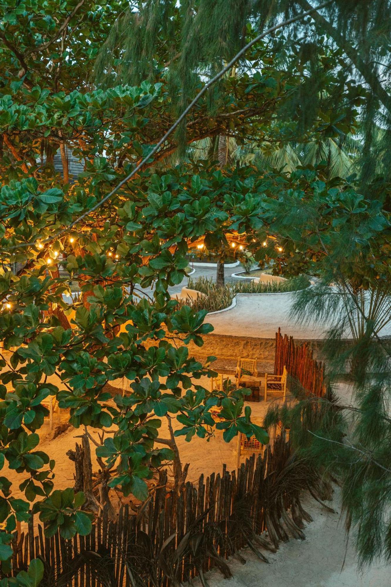 Sansi Kae Beach Resort Michamvi Exterior foto